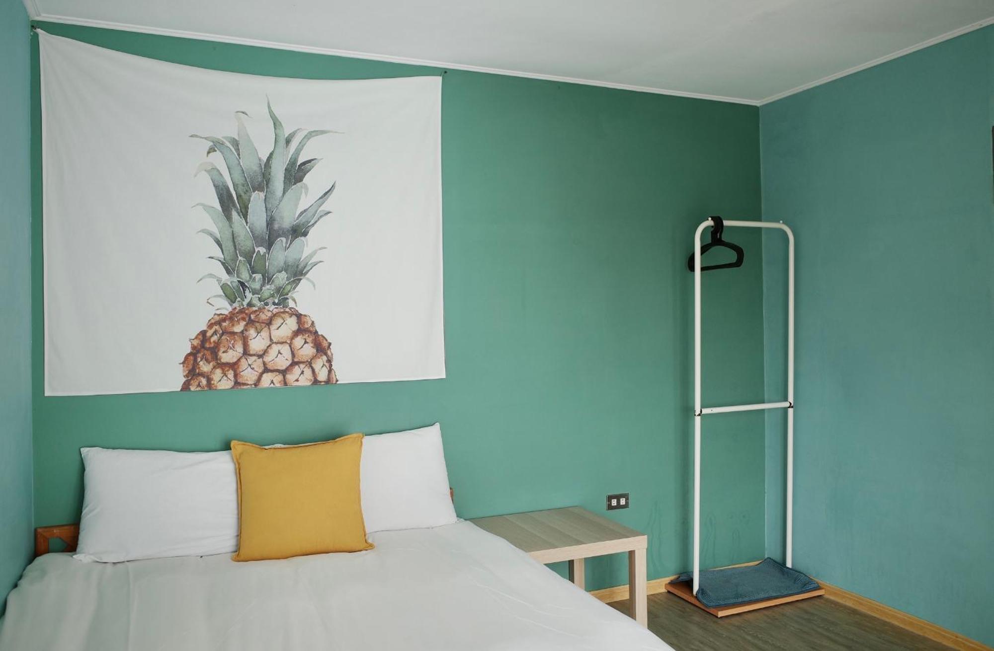 海中天旅店 Sea Of The World B&B Kenting Exterior photo